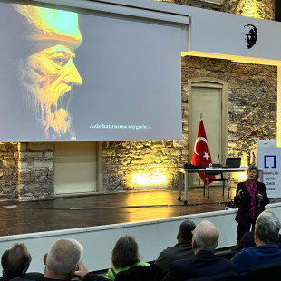 PROF. DR. R. ESER GÜLTEKİN'İN "MİMAR SİNAN'IN HAYATI VE ESERLERİ" BAŞLIKLI SUNUMU VE MİMAR SİNAN MASK AÇILIŞI GERÇEKLEŞTİ