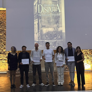 "Duvarların Dışında: Bir Kuşadası Belgeseli" Belgesel Gösterimi ve Söyleşisi İzmir Mimarlık Merkezi'nde Gerçekleşti