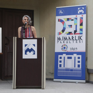 Dokuz Eylül Üniversitesi Mimarlık Fakültesi 2025–2026 Akademik Yılı Mezuniyet Töreni