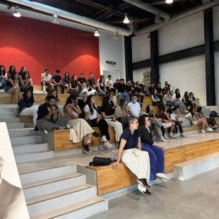 Dokuz Eylül Üniversitesi ve Manisa Celal Bayar Üniversitesi Mimarlık Bölümü Öğrencilerini Mimarlar Odası İzmir Şubesi’nde Ağırladık.