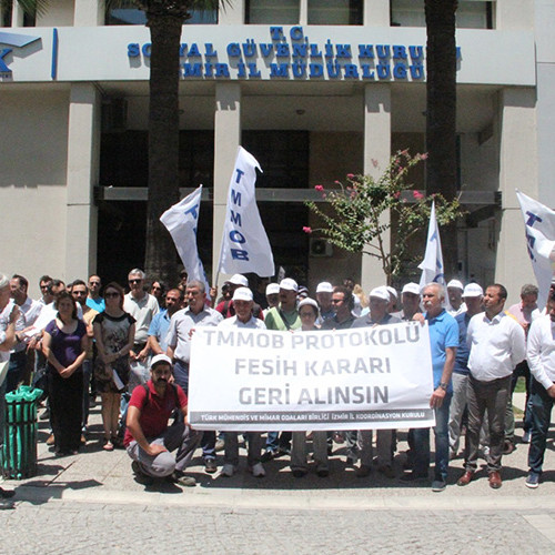 Asgari Ücret Protokolünün İptali Protesto Edildi